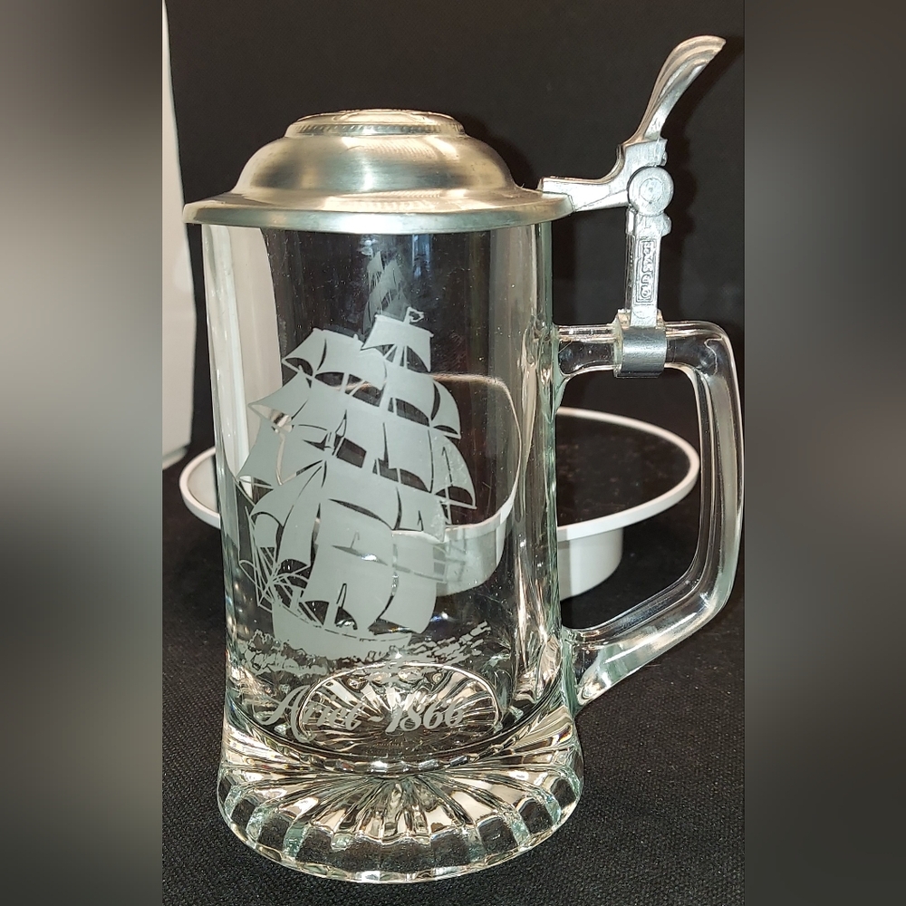 Vintage Old Spice Ariel 1866 Clipper Etched Ship Lidded And Heavy Beer Stein Cup